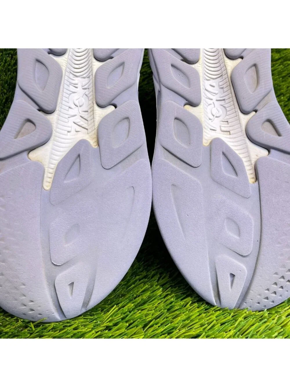 Hoka seller notes